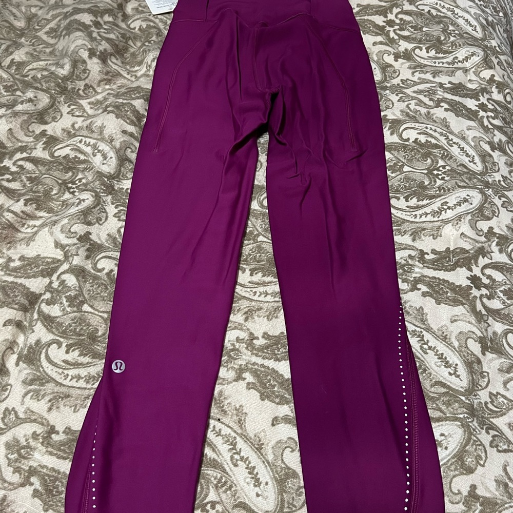 Lululemon leggings size 2 brand new